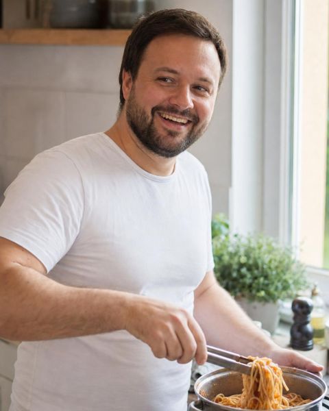 Candid photo cooking